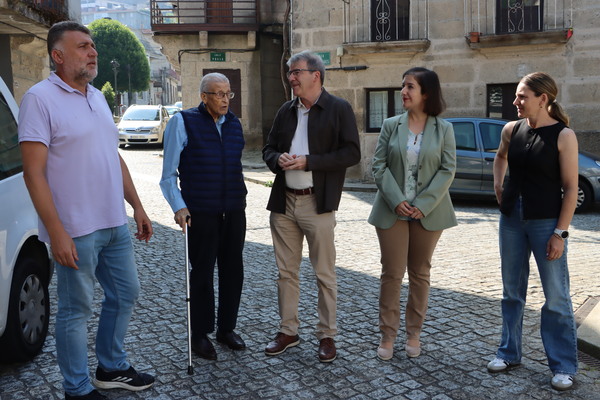 Manuel Pardo salientou os máis de 960.000 € que a Xunta destinou á reforma de 19 inmobles de titularidade municipal en 13 concellos ourensás para alugueiro social