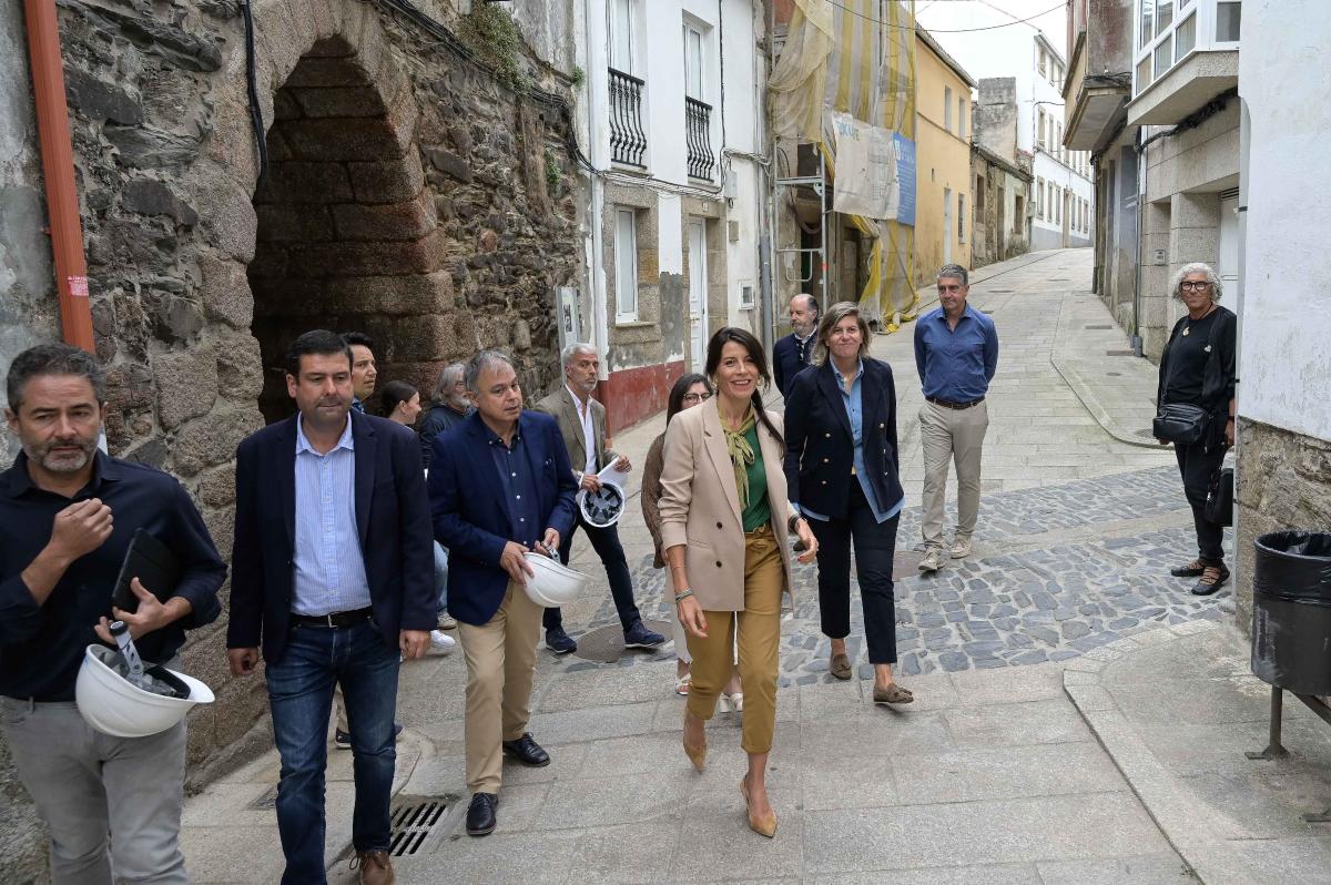 La Xunta invierte más de 1M€ en la rehabilitación de 5 inmuebles en Betanzos que destinará a alquiler social