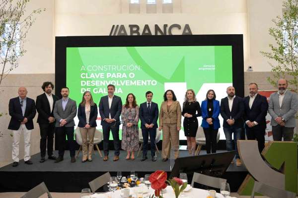 Belén do Campo e Martina Aneiros asisten á xornada “A construción: clave para o desenvolvemento de Galicia” organizada por Apecco