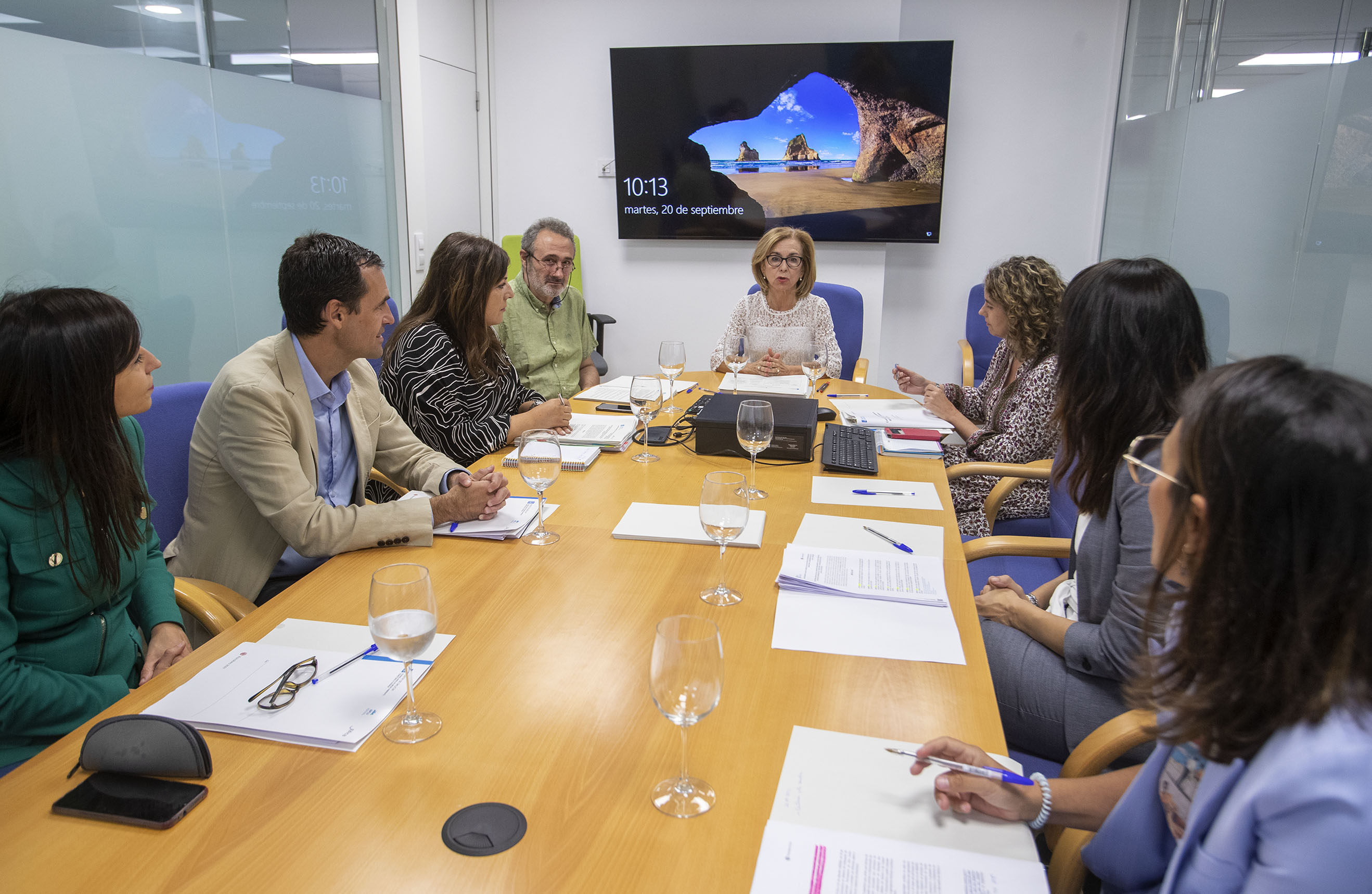 As edificacións existentes no solo rústico poden dividirse en propiedades independentes pero sen posibilidade de segregar a parcela