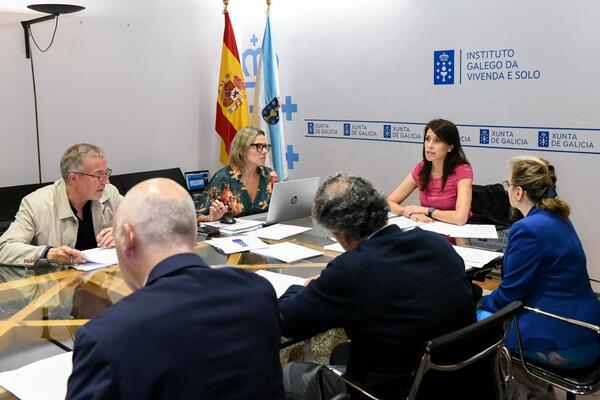 A conselleira María M. Allegue preside unha nova reunión do Consello de Administración da Sociedade de Vivenda Pública de Galicia