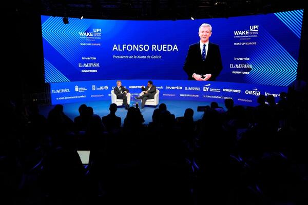 Rueda reivindica los avances de Galicia en materias como la vivienda pública