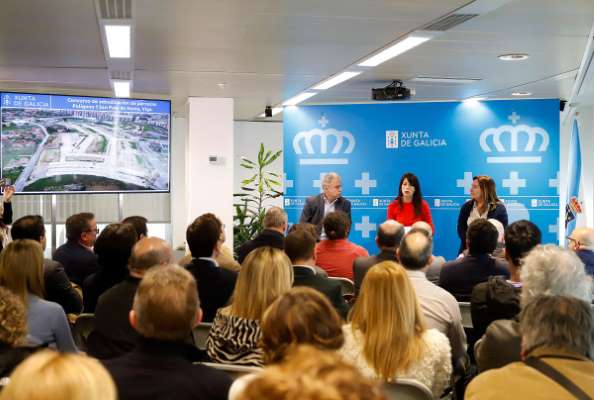 A conselleira M. Allegue destaca as condicións “moi vantaxosas” para a adxudicación de parcelas, que permitirán a construción de 153 novas vivendas protexidas en Navia