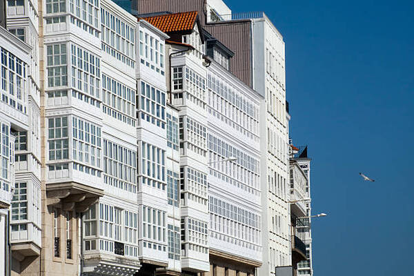 O prezo da vivenda na Coruña sobe un 12,6% no último ano e achégase aos 2.830 euros/m² en xullo, segundo Idealista