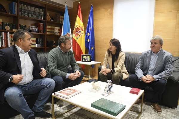 María Martínez Allegue reúnese en Ourense cos alcaldes de Cualedro e Monterrei
