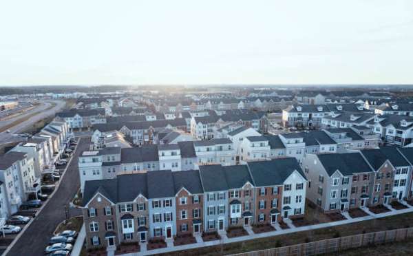 A empresa de investimento e xestión de activos Azora lanza as súas primeiras promocións de vivendas de alugueiro en EEUU