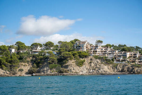 A provincia de Baleares lidera a oferta de vivendas de luxo no portal Idealista, co 23% do total nacional