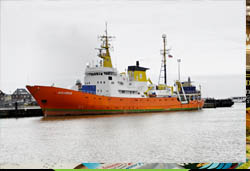 A Xunta coordina coa Fegamp o ofrecemento de Galicia para a acollida de migrantes do Aquarius