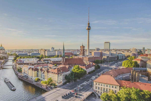 A cidade de Berlín valora prohibir a venda de inmobles aos compradores extranxeiros non residentes 