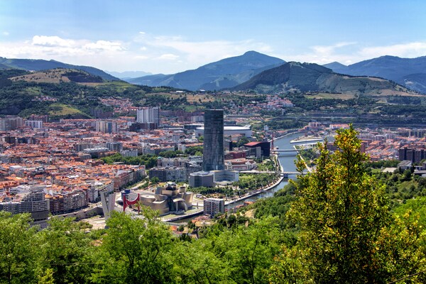 Bilbao ten xa o recoñecemento como a terceira capital vasca en declararse zona tensionada en vivenda
