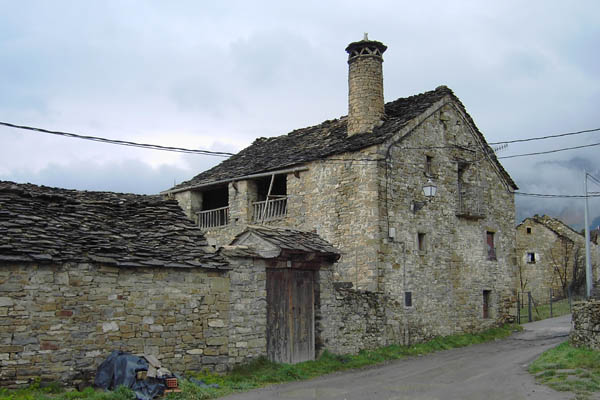 O Concello de Pontevedra realizará un catálogo de edificios a conservar no ámbito urbano e rural