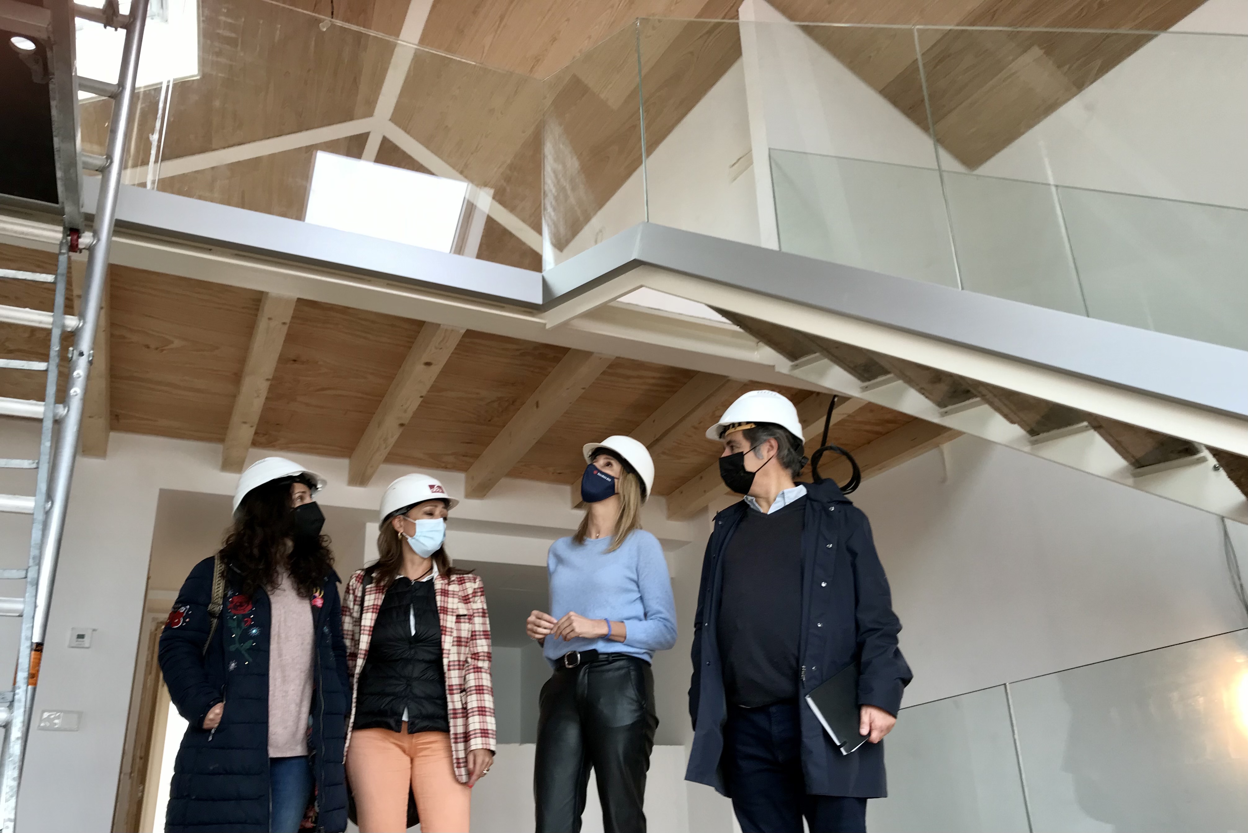 Fernández-Tapias entrega dúas novas vivendas no casco vello vigués