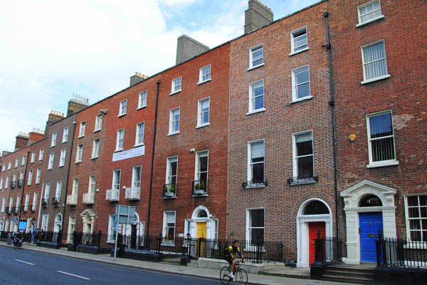 O 71% dos fogares irlandeses teñen en propiedade a súa vivenda