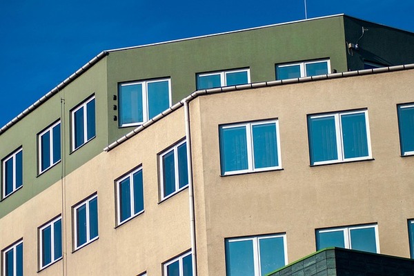 A oferta de habitacións para alugar creceu un 19% en 2025, mentres que o prezo fíxoo un 4%, segundo datos de Idealista