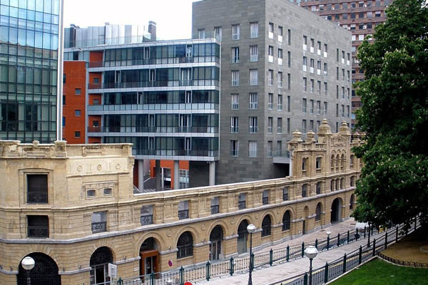 As vivendas en alugueiro en España teñen unha antigüidade de 44 anos e as de venda 45 anos, segundo un informe do portal Idealista