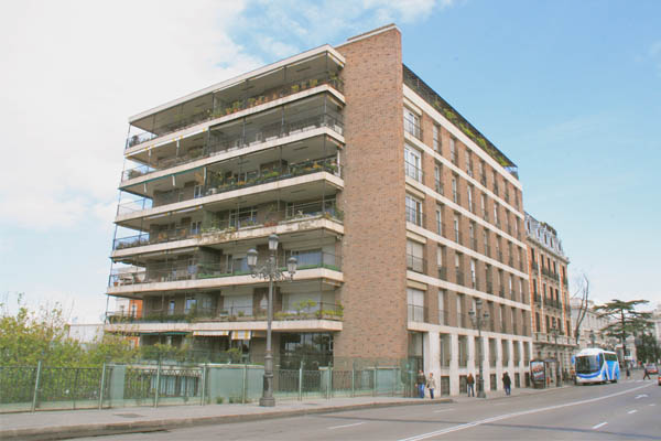 O sector inmobiliario español crecerá no 2019 de maneira moderada segundo representantes de operadores do sector