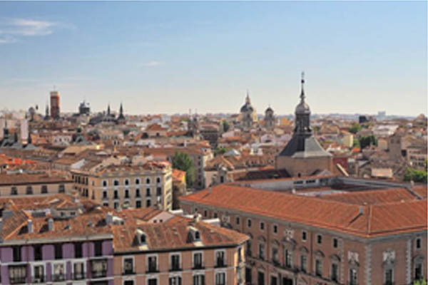 As hipotecas españolas increméntanse tres veces máis rápido ca os salarios, segundo o Colexio de Rexistradores 