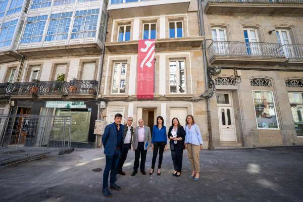 O Consorcio Casco Vello firma a venda de dúas novas viviendas públicas en Elduayen e Ferrería