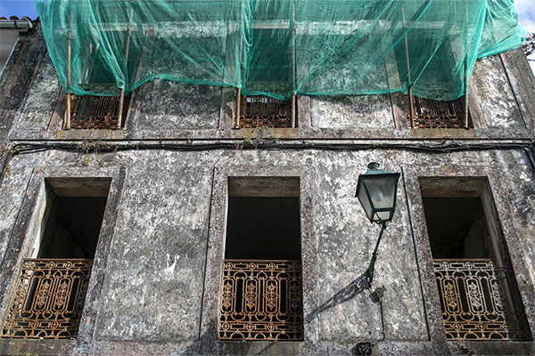 A Xunta convocará en xaneiro por 2 M€ as axudas a concellos e particulares para corrixir o impacto paisaxístico de vivendas, edificios e equipamentos