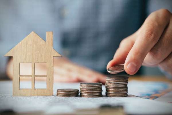 Os galegos destinan un 32 % menos do seu soldo á compra de vivenda en comparación co 2008, segundo datos do IGE