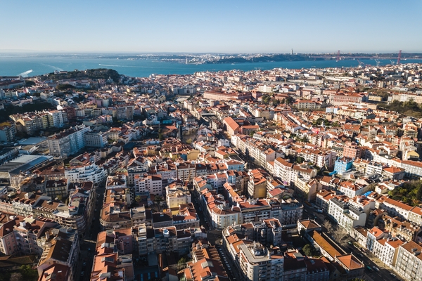 Portugal rexistra a maior subida mundial dos prezos reais da vivenda no primeiro trimestre, cun 15% interanual, segundo o BIS