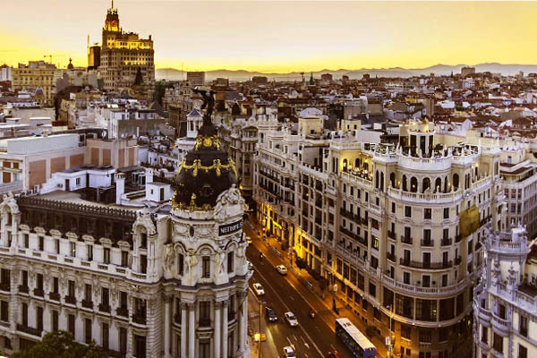 O Informe inmobiliario 2018 apunta que prezo da vivenda en España, incrementarase este ano un 11%