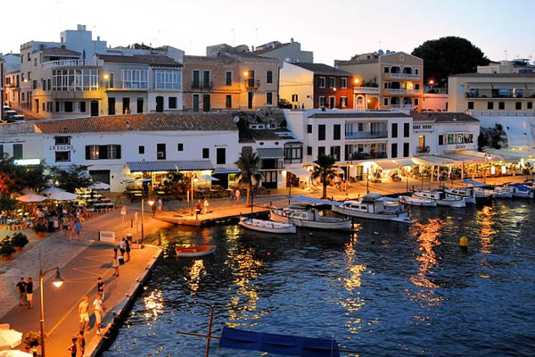 A vivenda en Baleares custa 83.000 euros por riba da media española