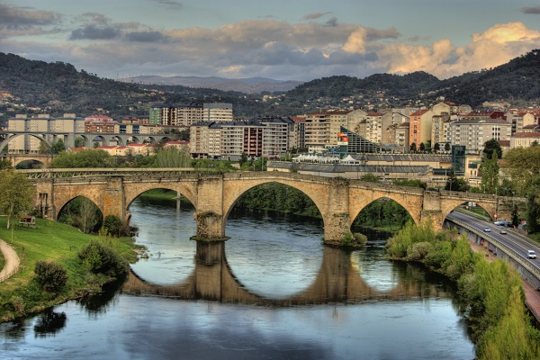 Ourense é a provincia menos demandante de vivenda protexida