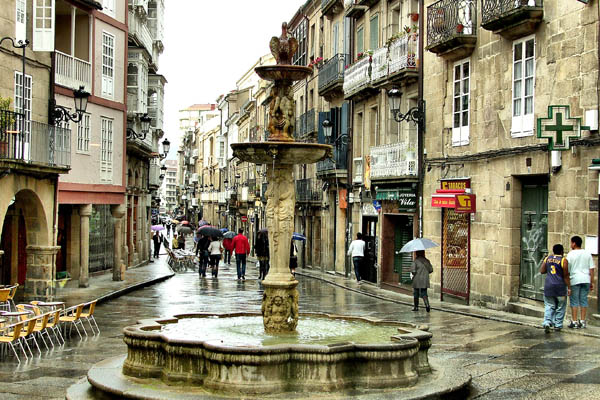  A Xunta apoia a instalación de ascensores en 16 edificios da provincia de Ourense para favorecer a súa accesibilidade