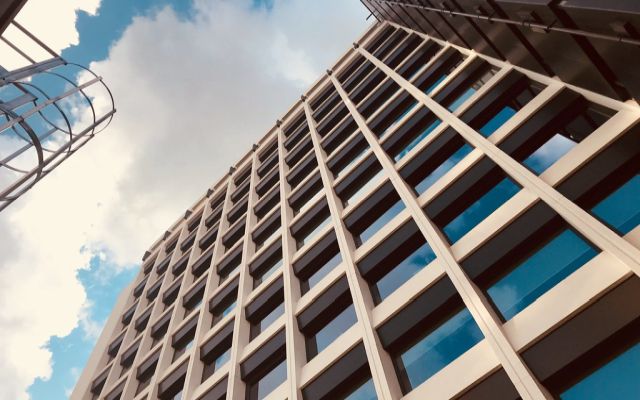 A Xunta abre a porta para declarar zonas tensionadas e poñer topes aos alugueiros