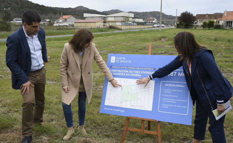 A Xunta prevé ampliar o parque público residencial de Oímbra ao abeiro dun proxecto piloto para a construción de vivendas en madeira