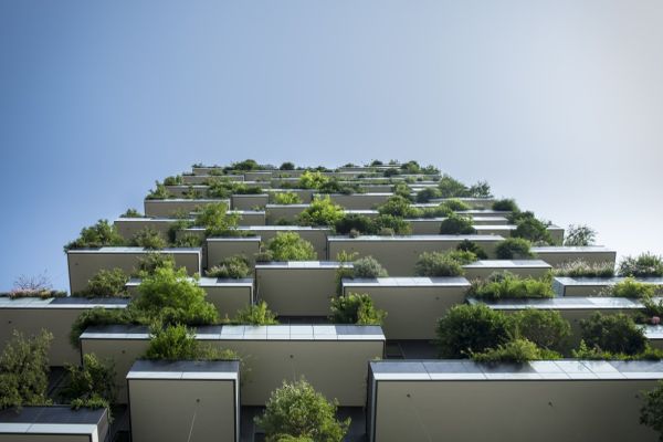 As novas normas en Madrid promoven máis balcóns, máis grandes e edificios con "factor verde"