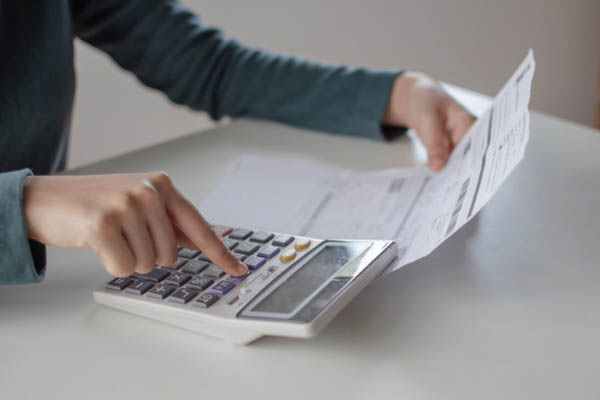 La Asociación Española de Banca aplaza el pago del alquiler para familias del Fondo Social de Vivenda