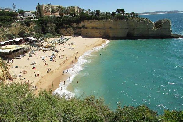  A Xunta urxe unha reunión coa ministra para a Transición Ecolóxica para clarificar a modificación do regulamento de Costas que afectaría a preto de 5.000 edificacións en Galicia