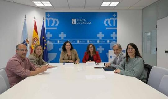 Belén do Campo escoita as demandas da veciñanza de Xuxan e reafirma o compromiso da Xunta co desenvolvemento do barrio