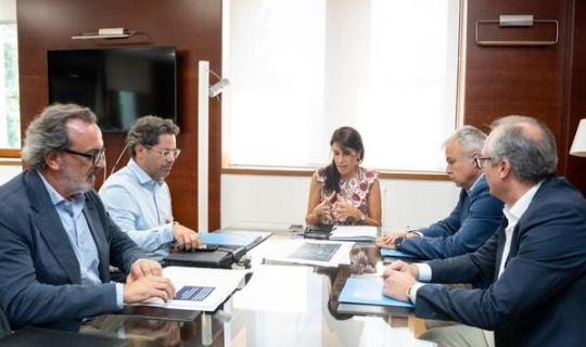 A Xunta avalía co Sabadell Gallego liñas de cooperación para o financiamento de vivenda protexida, no marco da estratexia de desenvolvemento de solo residencial
