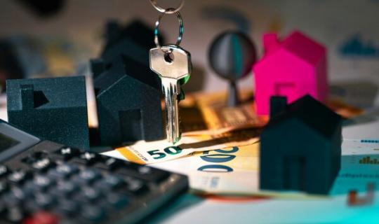 As operacións de compravenda de vivenda descenden un 5% en xaneiro mentres o crédito hipotecario medra, segundo datos do INE