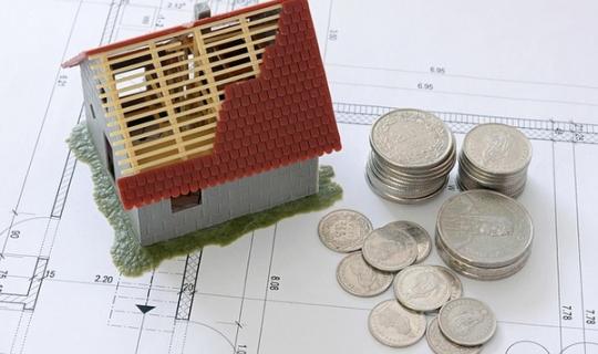 Comprar unha vivenda en España esixe un esforzo económico case nove veces superior ao da eurozona, segundo o Banco de España