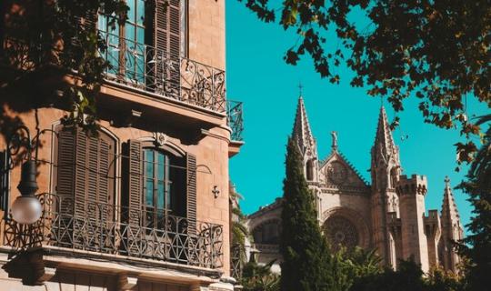 O Govern balear amplía o tope máximo para acceder a rebaixas fiscais na compra da primeira vivenda