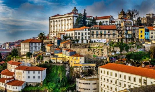 Os prezos da vivenda superan os 750.000 euros en sete municipios portugueses, segundo Imovirtual