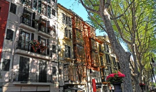 O Govern balear reafirma o veto ás vivendas turísticas en edificios colectivos pese ás reticencias da Comisión Europea