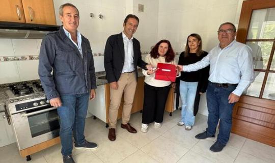 A Xunta entrega unha vivenda de promoción pública en Bóveda en réxime de alugueiro