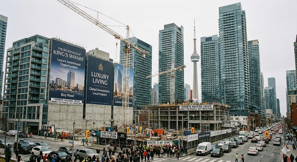 Canadá pensa en reabrir a compra de vivenda a estranxeiros para impulsar a construción