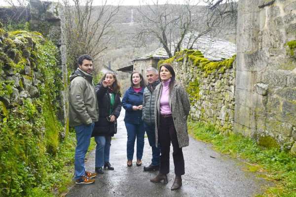 Allegue destaca o papel dos concellos rurais na creación de vivenda co apoio da Xunta, a través da achegas á rehabilitación de edificios de titularidade municipal