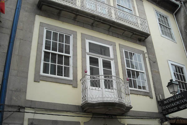 A Xunta prevé reservar 3 millóns de euros do superávit para a política autonómica de vivenda