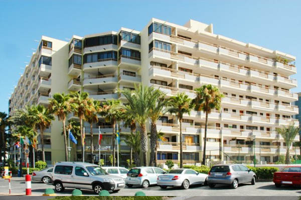 Más da metade dos británicos que compran vivenda en España fano para segunda residencia