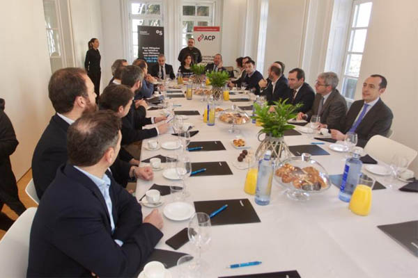  A Xunta anima aos empresarios da construción a camiñar da súa man co obxectivo de acadar un urbanismo responsable